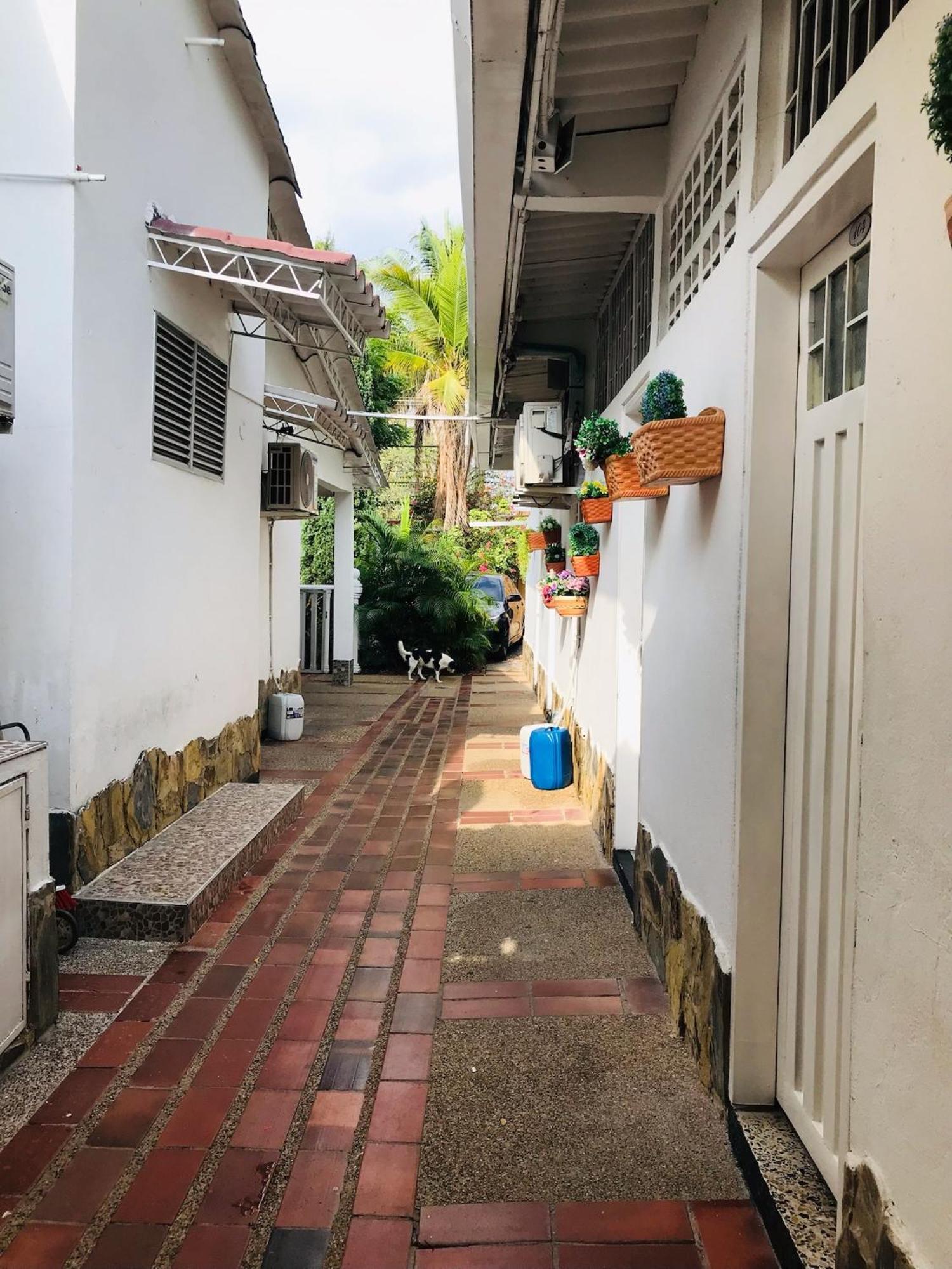Hotel Maceo Melgar Exterior photo